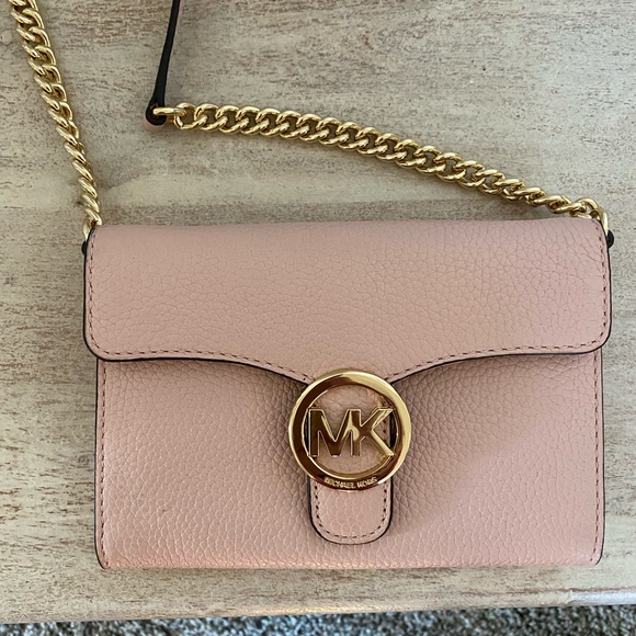 Michael Kors Convertible Crossbody/clutch - Picture 2 of 9